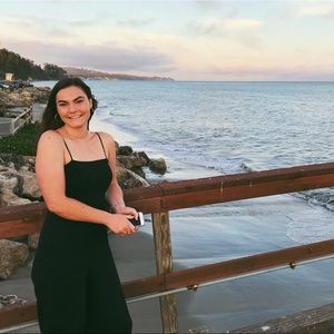 Meet your Posher, Danielle